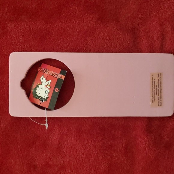 Betty Boop Brand New with tag attached Christmas Door Knocker - Picture 2 of 5